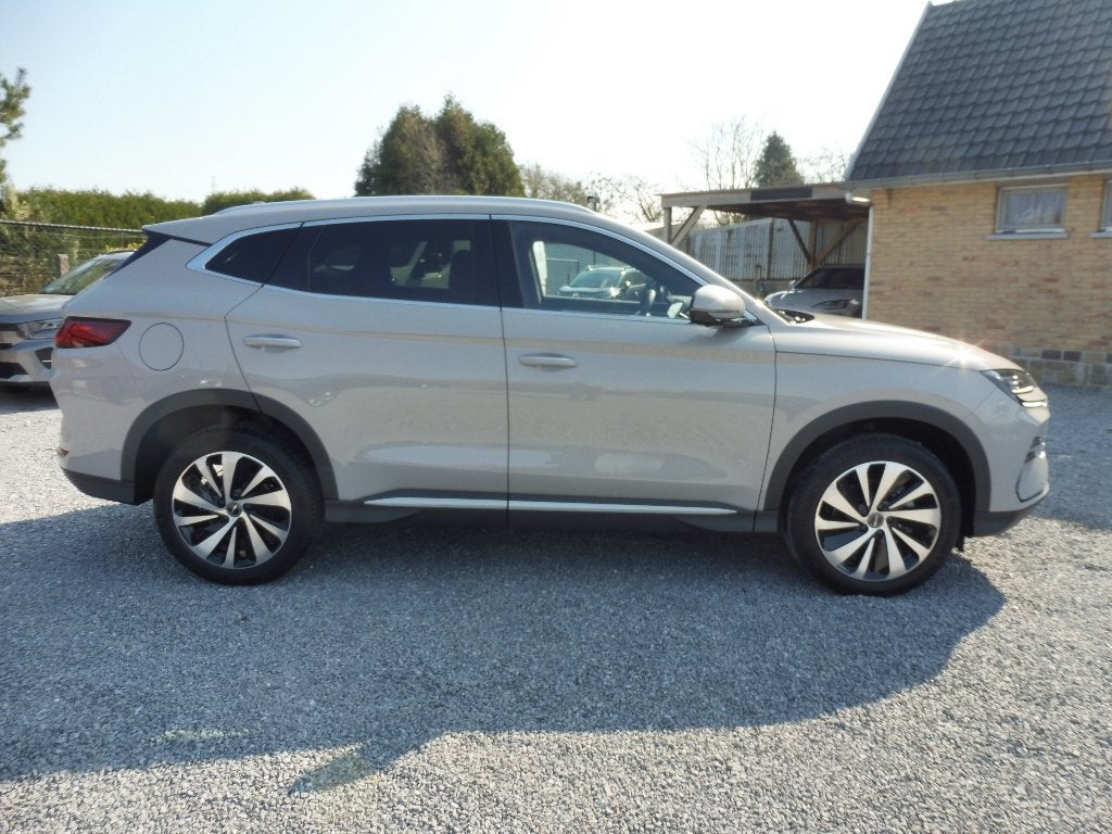 BYD Seal U comfort/26.6kwh pHEV /nieuw/36499€/bj2026, Dealer onderhouden, Seal U, 4 cilinders, Beige