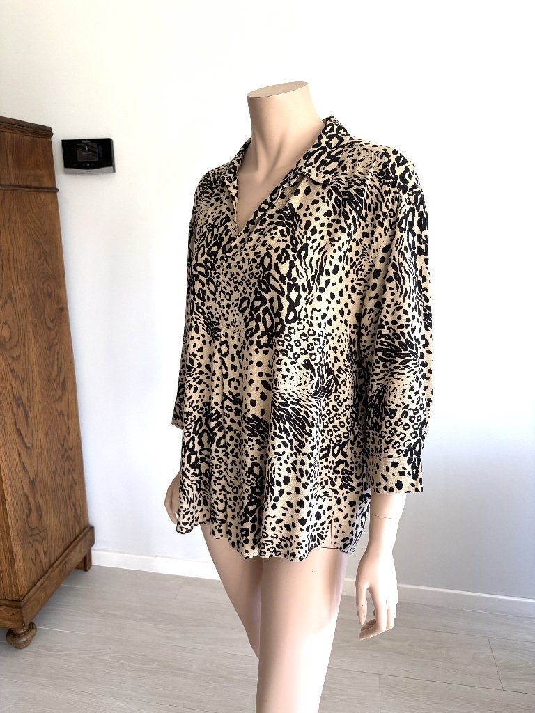 Primark leopard blouse –  40 – kraag & V‑hals – 100% viscose, Kleding | Dames, Maat 38/40 (M), Beige, Zo goed als nieuw, Verzenden