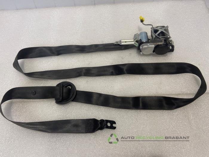 Ceinture de sécurité avant gauche d'un Volkswagen Golf, Volkswagen, -, 3 mois de garantie, Utilisé
