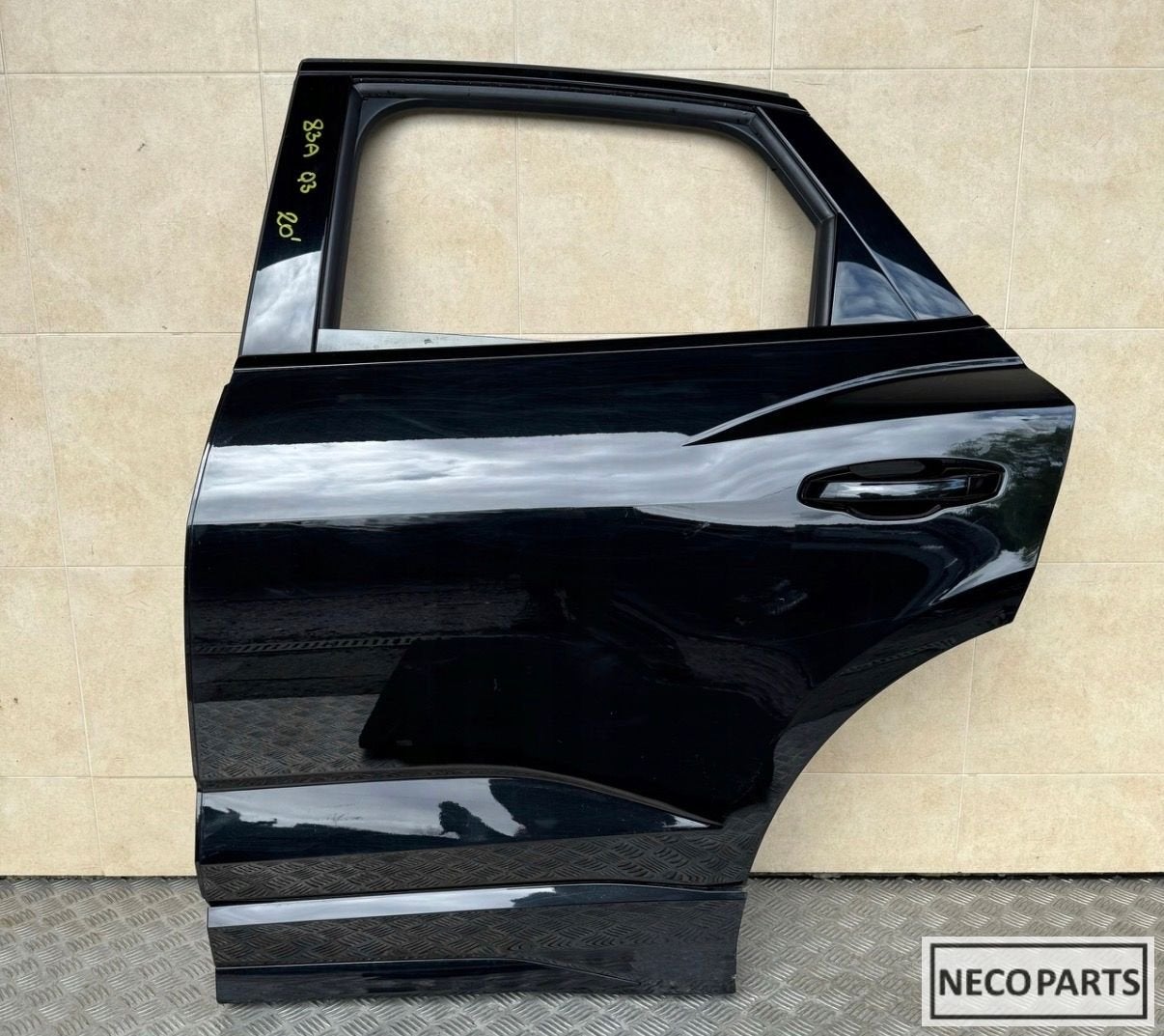 AUDI Q3 83A S-LINE PORTIER DEUR ACHTER LINKS ALLES LEVERBAAR, Gebruikt, -, Achter, -