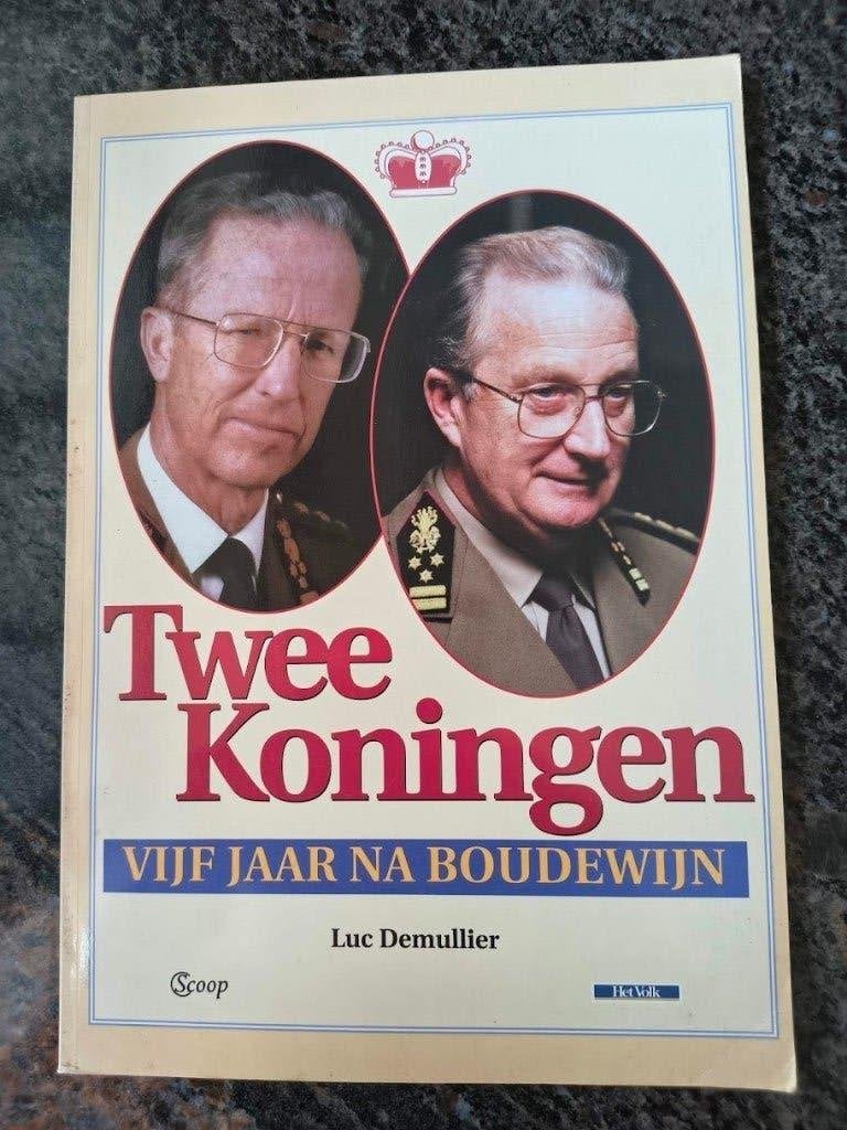 Twee Koningen – Vijf jaar na Boudewijn -  Luc Demullier, Ophalen of Verzenden, Gebruikt, Tijdschrift of Boek