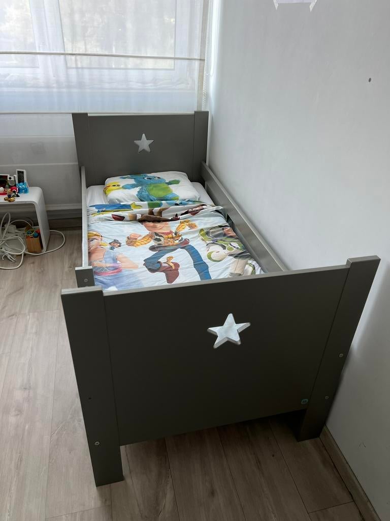 Junior bed Petite Amelie, Kinderen en Baby's, Kinderkamer | Bedden, Ophalen, Gebruikt, Matras