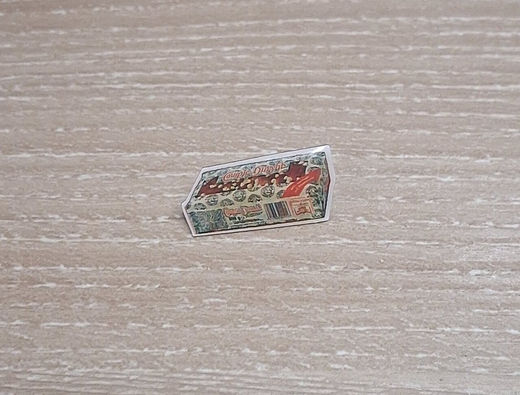 PIN - COUQUE DE DINANT, Collections, Broches, Pins & Badges, Envoi, Utilisé, Marque, Insigne ou Pin's