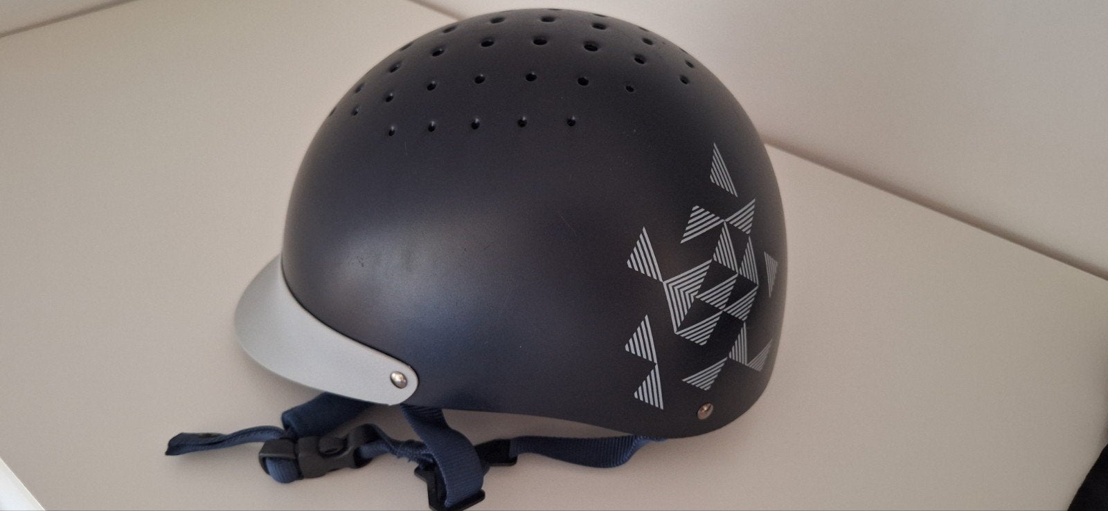 Blauwe rijcap, Animaux & Accessoires, Casque d'équitation, Enlèvement ou Envoi, Comme neuf, Équitation