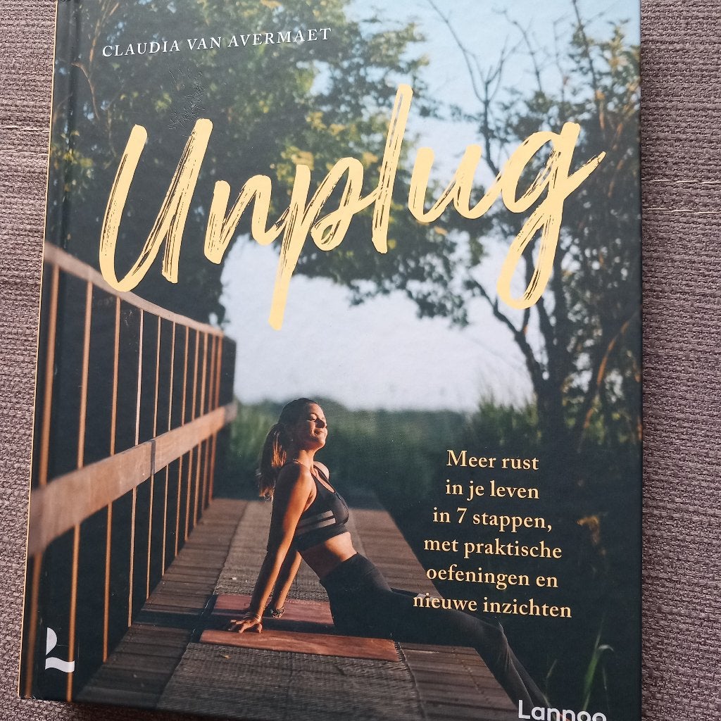 Gesigneerd boek – Unplug – Claudia Van Avermaet, Enlèvement ou Envoi, Neuf