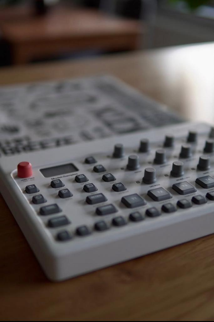 Elektron Model - Samples, Muziek en Instrumenten, Ophalen, Zo goed als nieuw