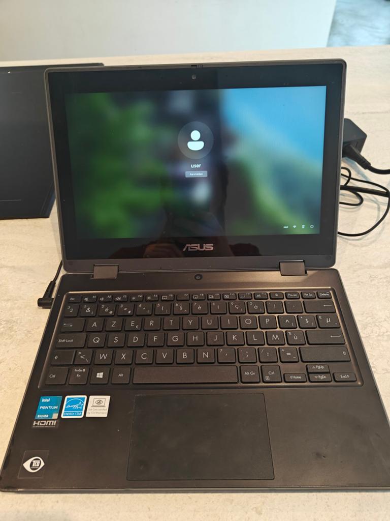 Asus laptop met touchscreen, Computers en Software, Windows Laptops, Ophalen, 120Gb, Gebruikt, 8 GB