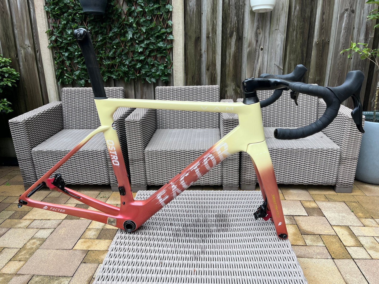 Factor Ostro VAM mt 54 + Black Inc cockpit + cerBB, Frame, Ophalen of Verzenden, Zo goed als nieuw, Racefiets
