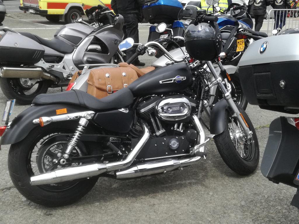 harley davidson sportster, Occasion, Plus de 35 kW, 2 cylindres, Particulier