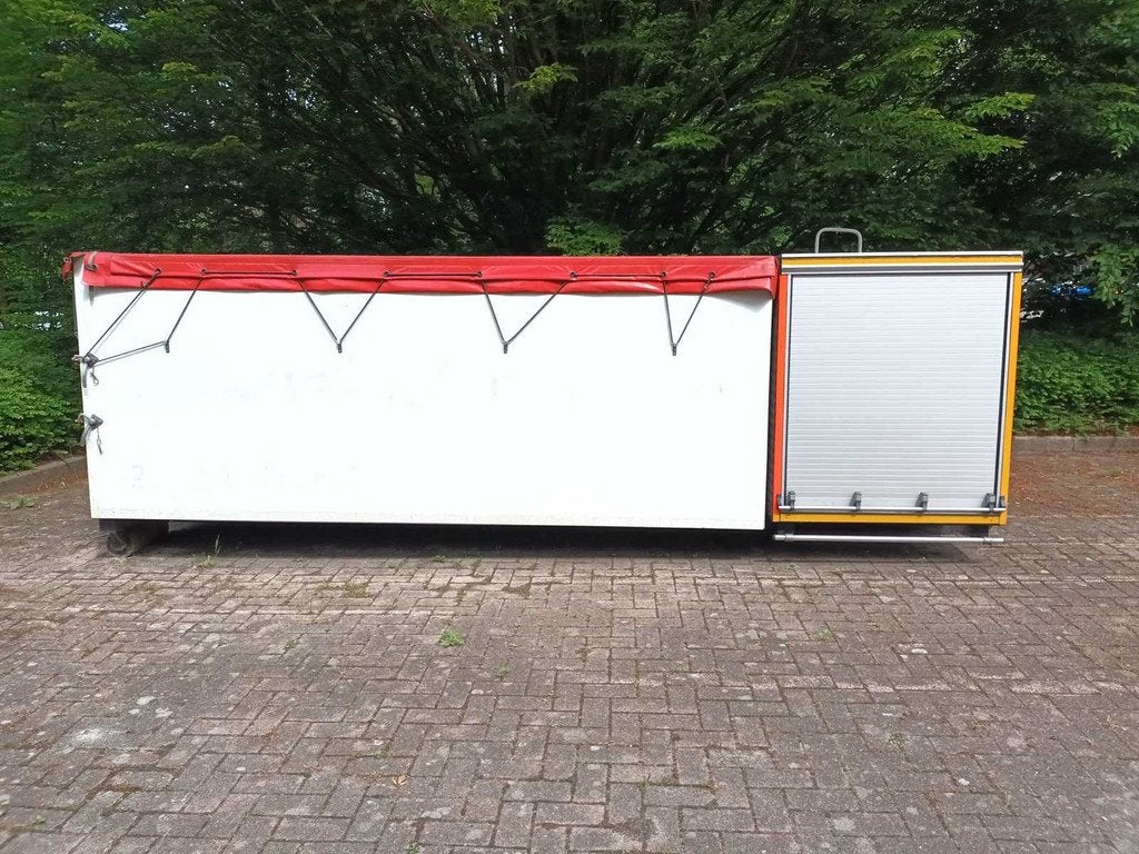 Traîneau camion-remorque, Autos : Divers, Remorques, Utilisé