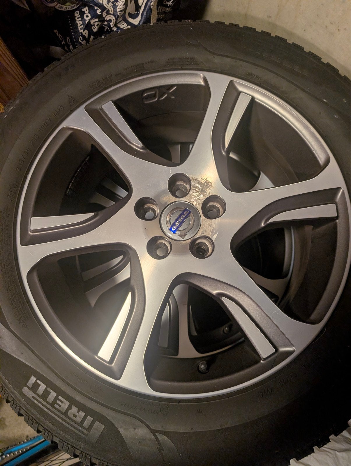 Zephyrus velgen Volvo XC60 met winterbanden, Auto-onderdelen, Ophalen, 18 inch, Winterbanden, 235 mm
