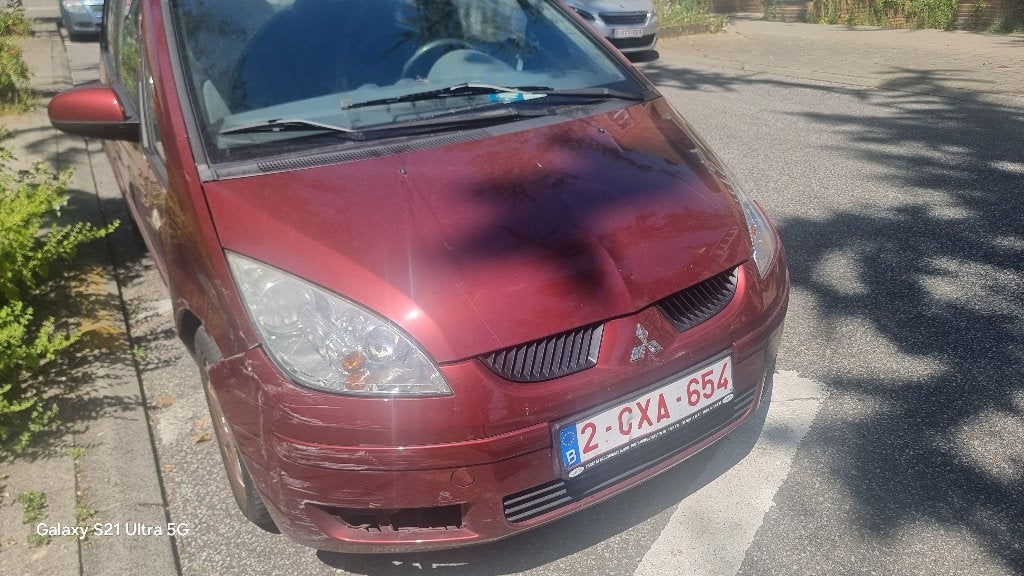 Mitsubishi colt accidentè bordeau, Autos, Mitsubishi, Achat, Autres couleurs, Colt, 5 portes