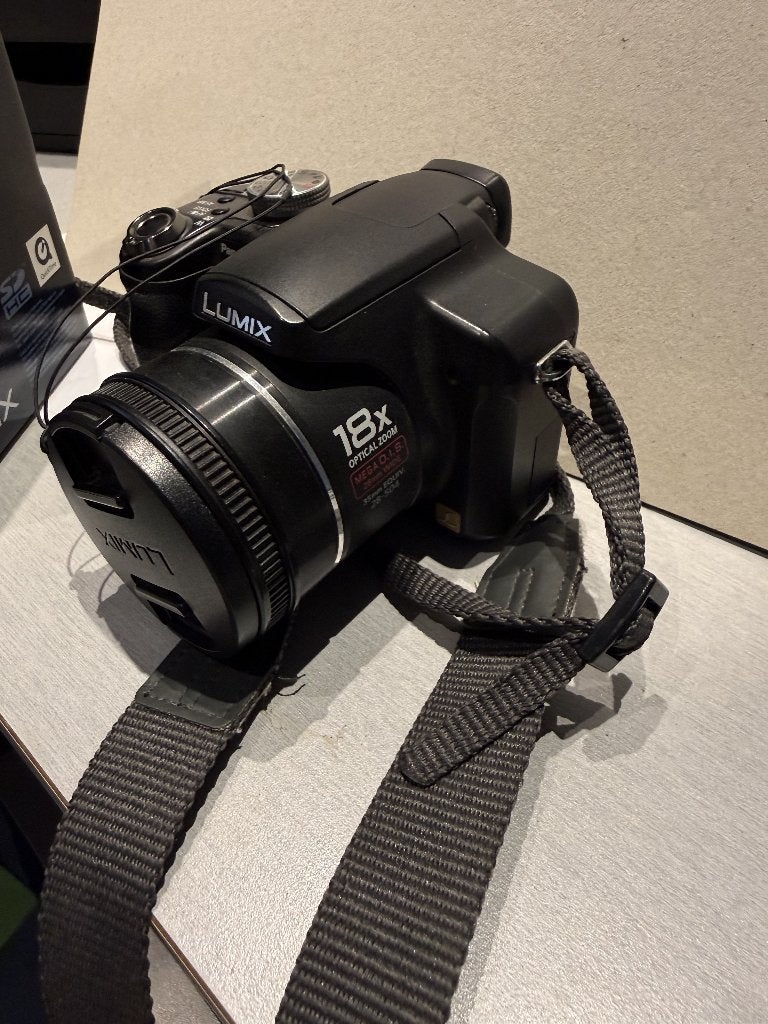 panasonic FZ18, TV, Hi-fi & Vidéo, Appareils photo numériques, Panasonic, Enlèvement, Utilisé, 8 fois ou plus