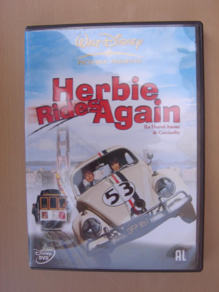 DVD film Herbie Rides Again, Cd's en Dvd's, Dvd's | Komedie, Ophalen of Verzenden, Zo goed als nieuw
