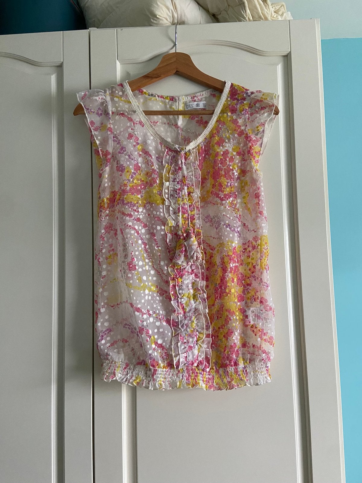 S/36 CKS transparante en kleurrijke mouwloze blouse, Verzenden, Wit, Zo goed als nieuw, Maat 36 (S)