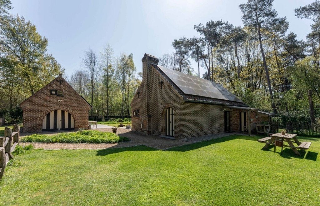 Exclusief domein met 2 vakantiewoningen in het Drongengoed, Brugge