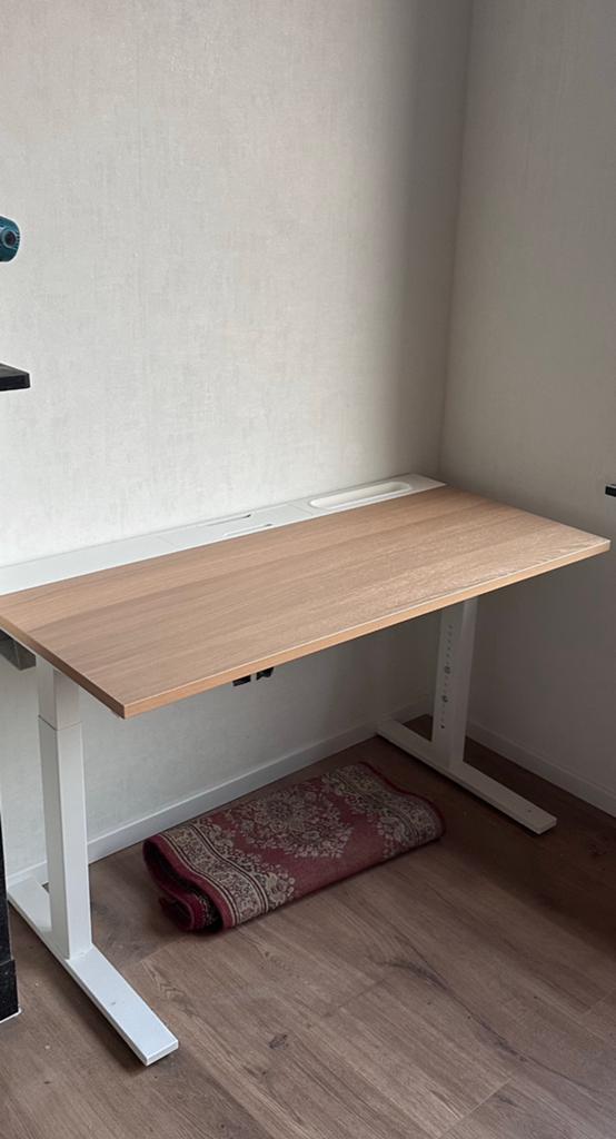 Bureau IKEA 120x80cm, Maison & Meubles, Bureaux, Bureau d'ordinateur, Autres matériaux, Comme neuf, Enlèvement
