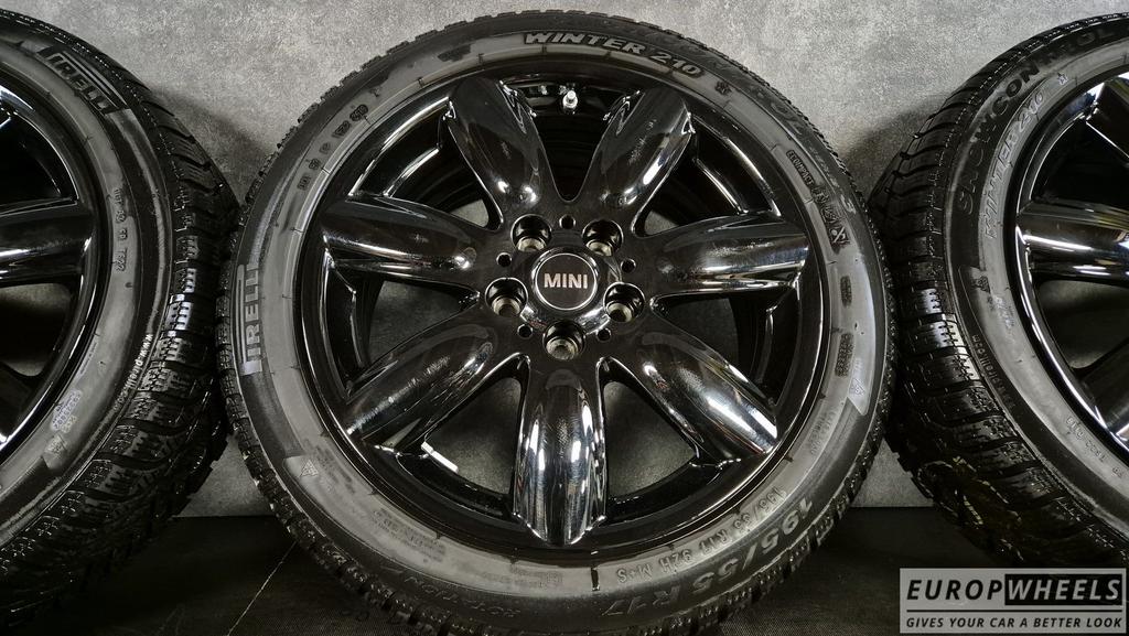 17 inch Mini Clubman F54 F55 F56 JCW 528 Winterbanden ZWART, Pneus et Jantes, Pneus hiver, Véhicule de tourisme, -