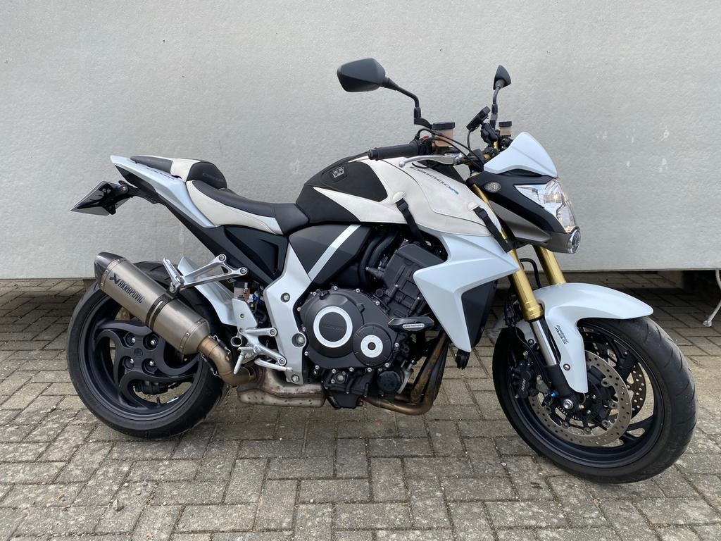HONDA CB1000R - Année 2012 - 5400 km ! -options*, Motos, Motos | Honda, Particulier, Naked bike, plus de 35 kW, 4 cylindres, Permis Moto A