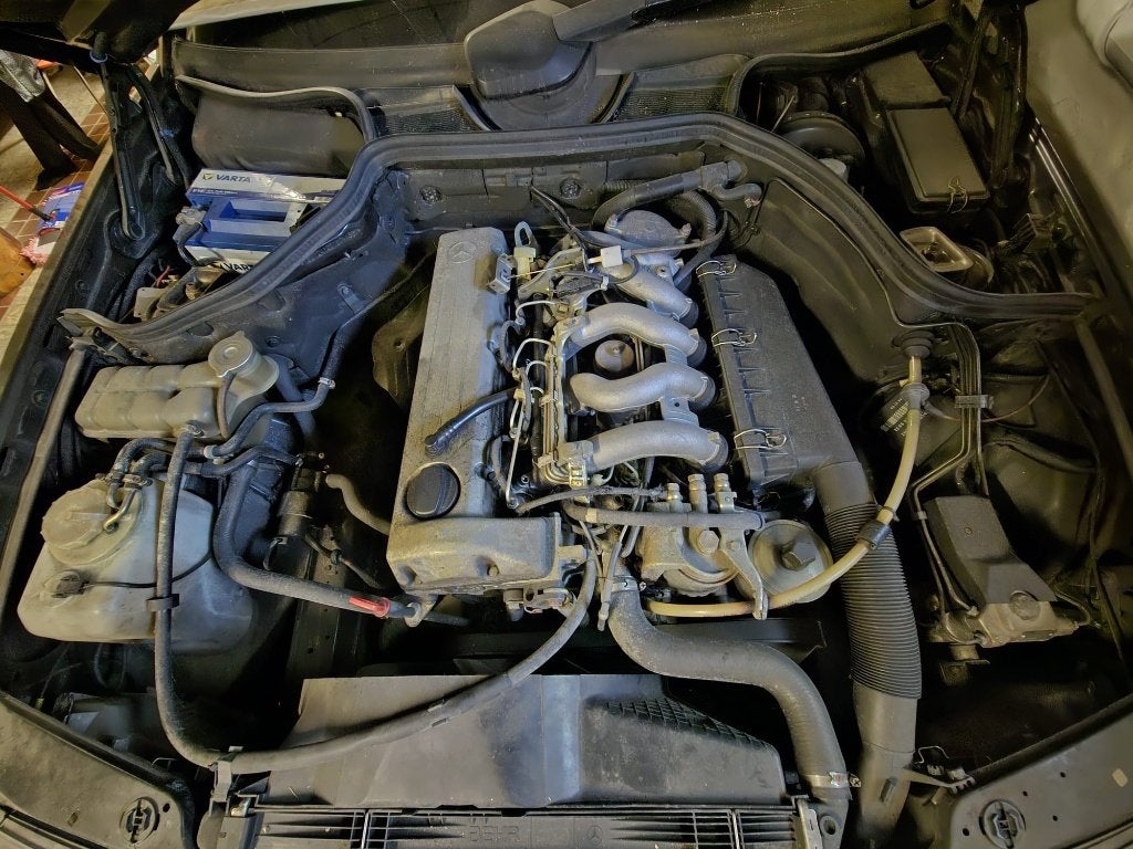 Mercedes 250D W124 (1992) - documents complets, Autos, Achat, Boîte manuelle, Noir, Mercedes-Benz