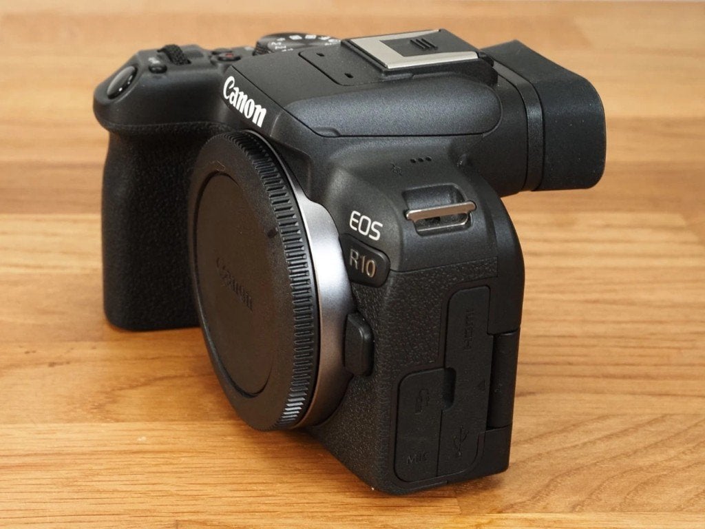 Canon EOS R10 + 3 accu’s en 2 laders, Bluetooth, Gebruikt, Canon, Ophalen of Verzenden