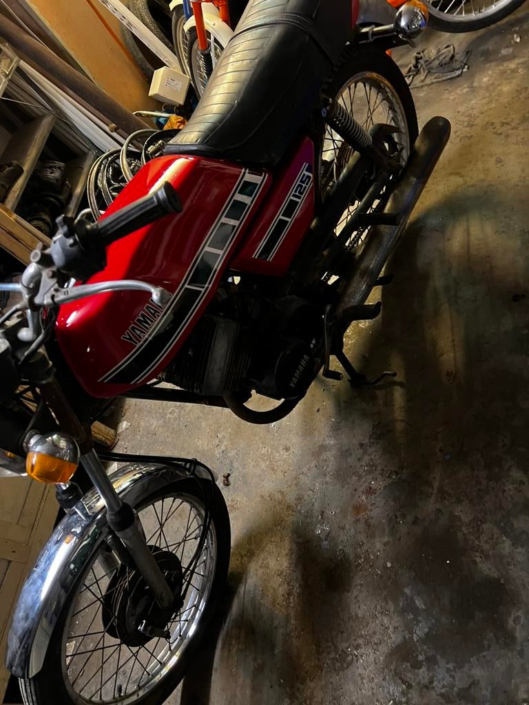 Yamaha rd 125 eerste model met trommelremmen, 2 cilinders, Particulier, 125 cc, Toermotor