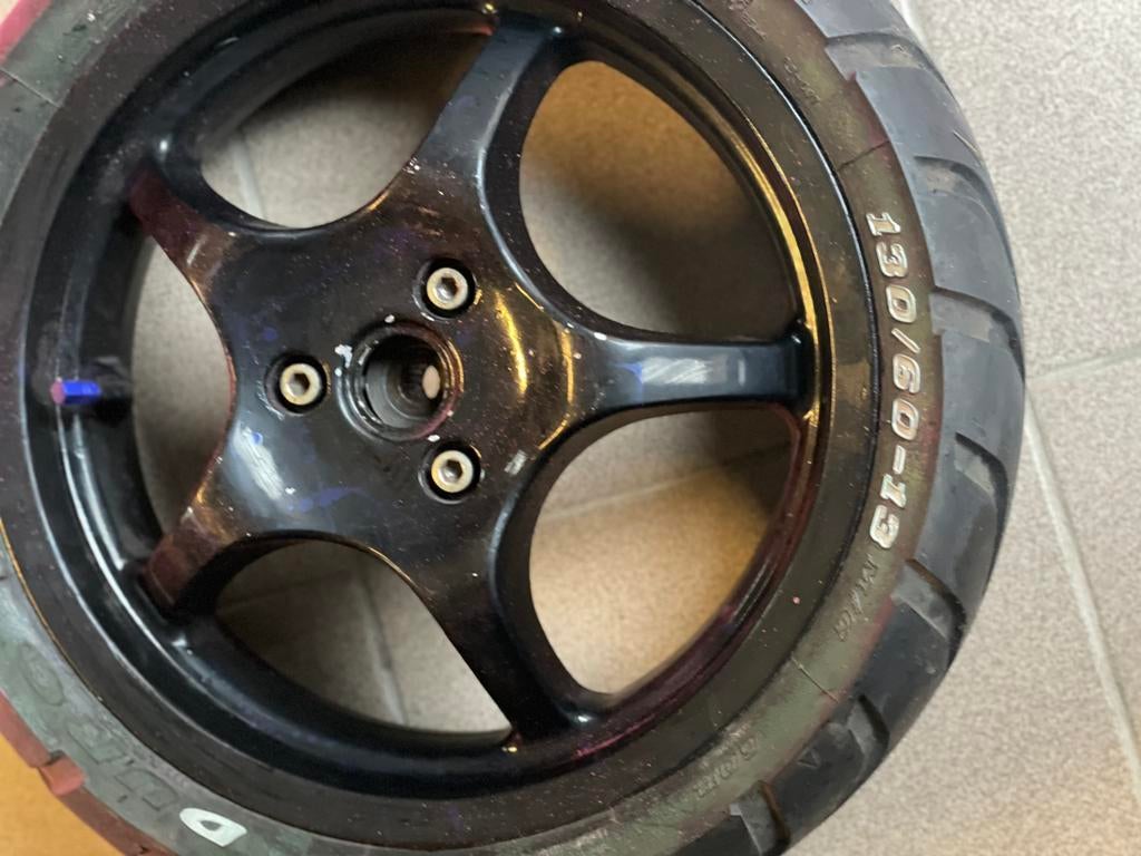 Aerox achtervelg, Motos, Enlèvement ou Envoi