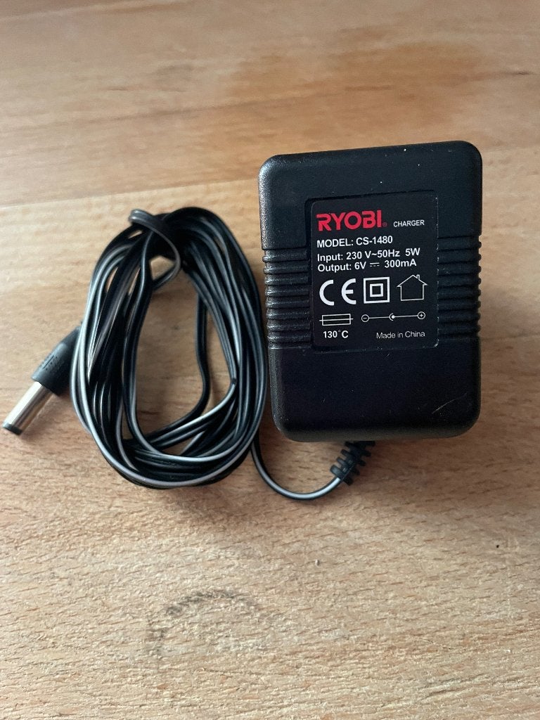 Chargeur Ryobi original — modèle CS-1480, Enlèvement ou Envoi, Comme neuf