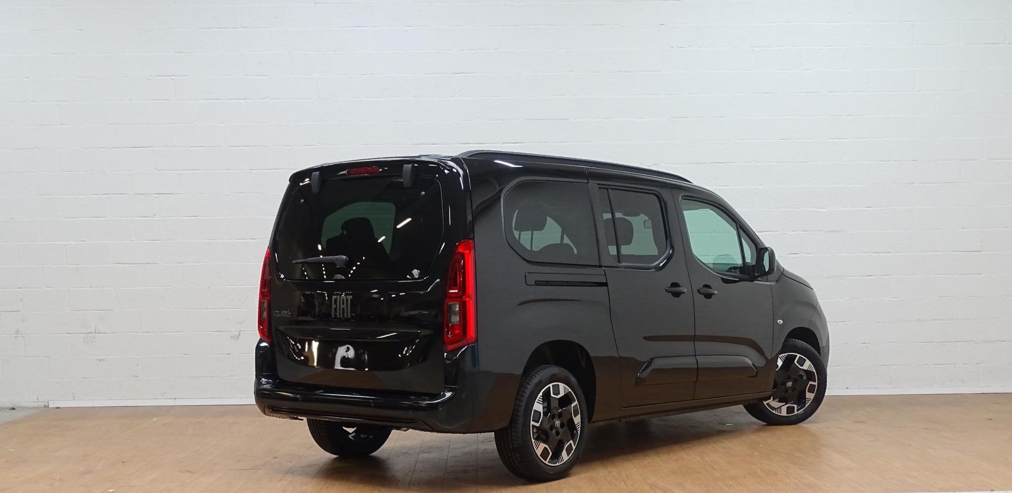 Fiat Qubo 1.5D La prima automa7 seats+gps+camera+park pilot, Zwart, 4 cilinders, 1535 kg, Diesel