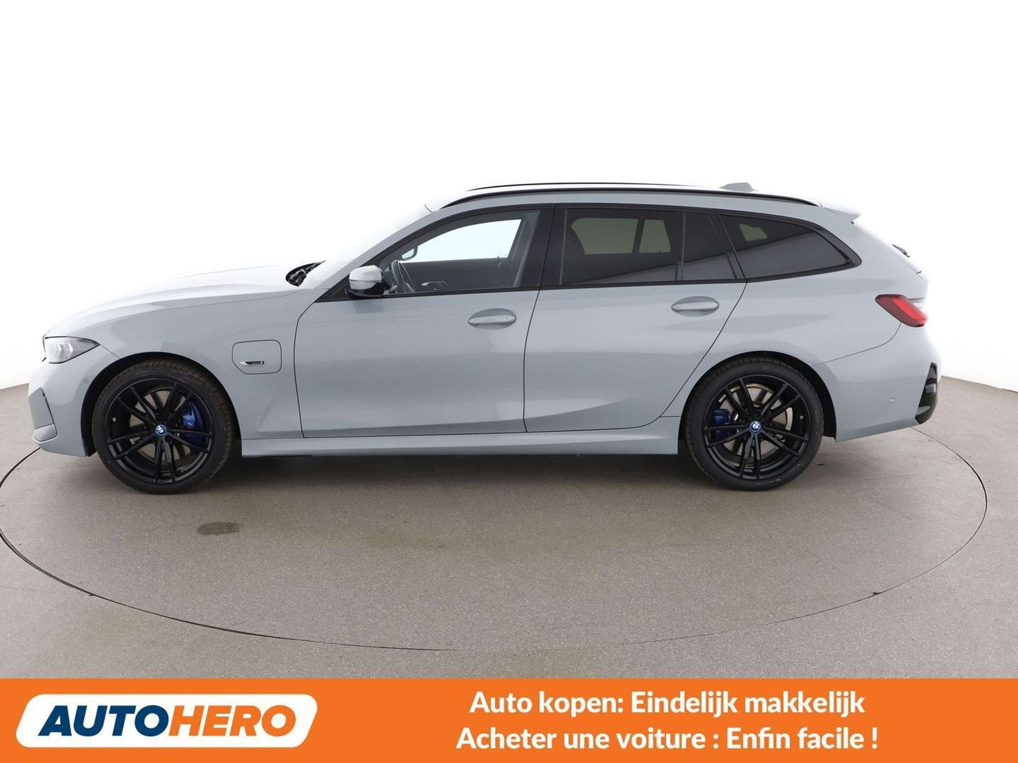BMW 3 Serie 330 330e xDrive M Sport (bj 2022, automaat), Auto's, Automaat, Achterwielaandrijving, Leder, 5 deurs