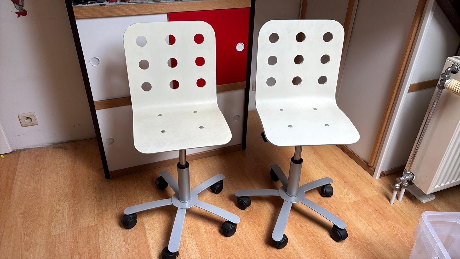 2 chaises de bureau pour enfant type IKEA, Enlèvement, Utilisé, Blanc, Chaise de bureau