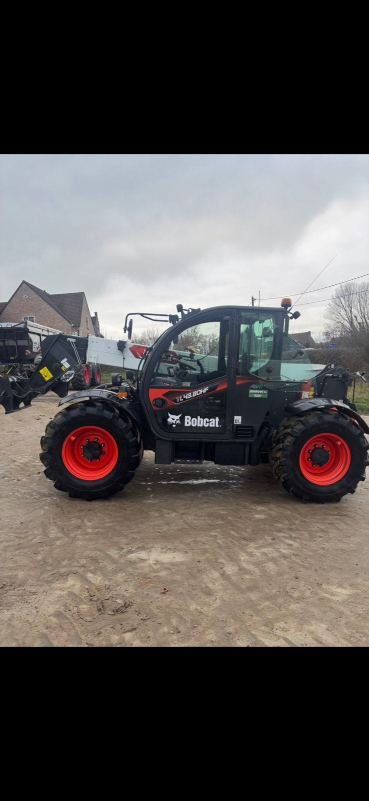 Bobcat TL43,80 HF, Enlèvement