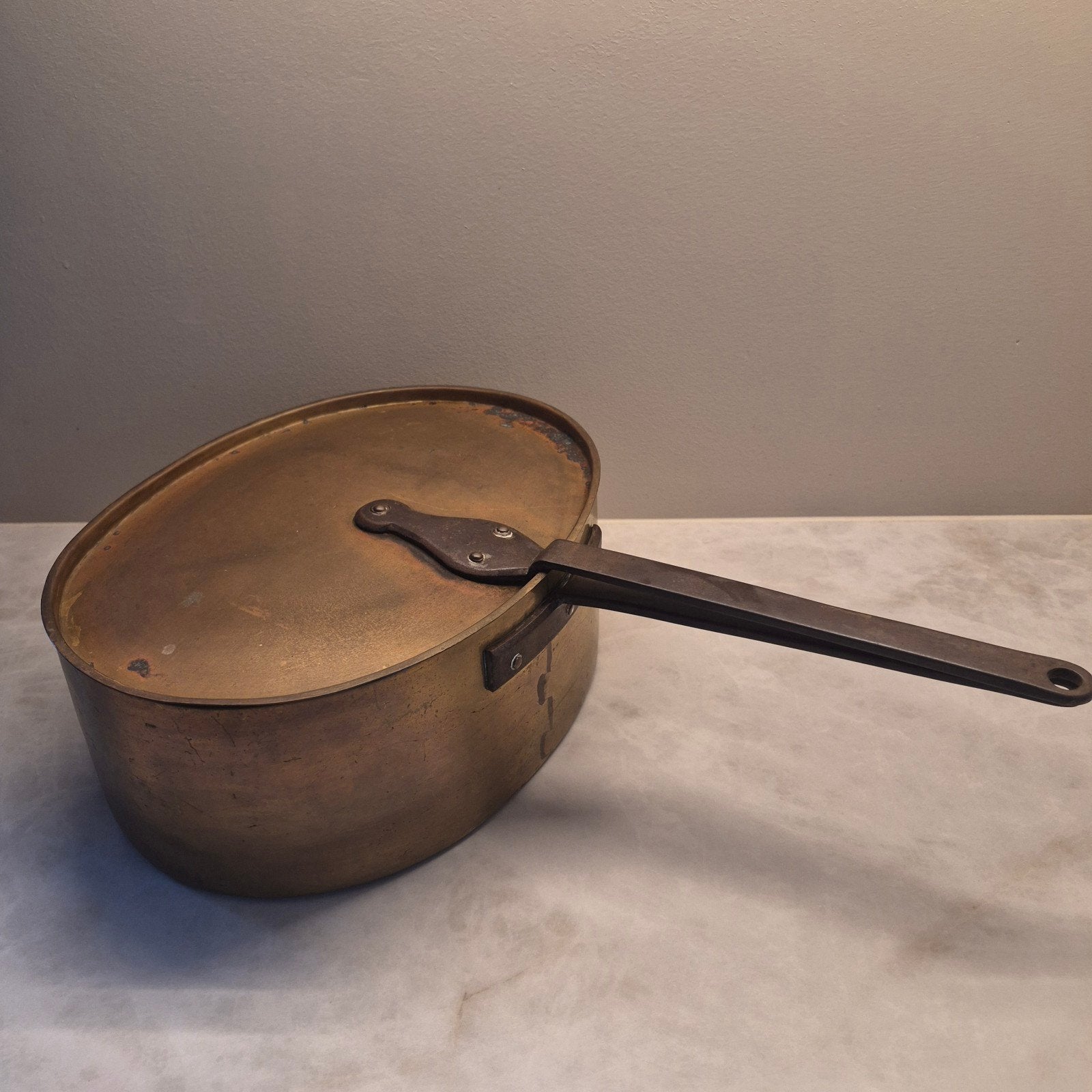 Daubière ancienne en cuivre français du XIXe siècle (faitout, Enlèvement, Cuivre