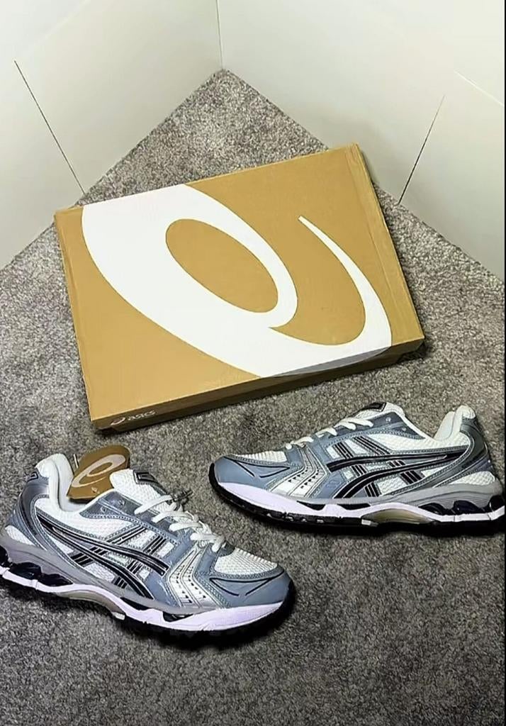 Asics, Ophalen