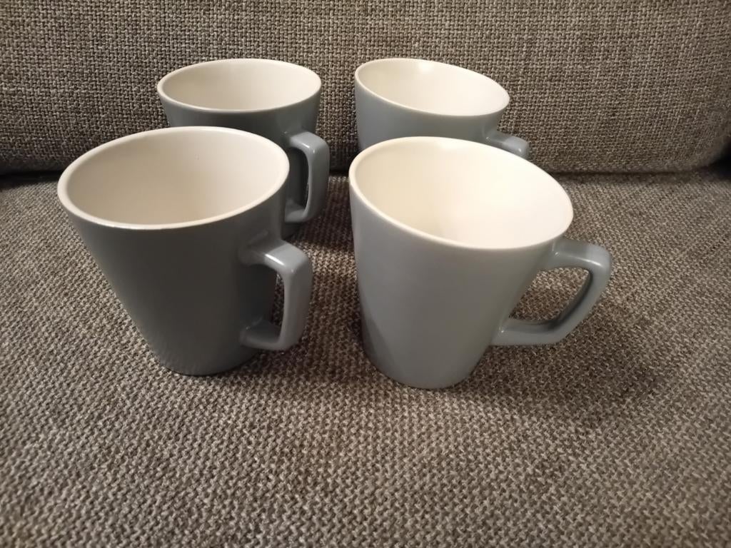 4 grote grijze mokken, Ophalen of Verzenden, Nieuw, Kop(pen) en/of Schotel(s)