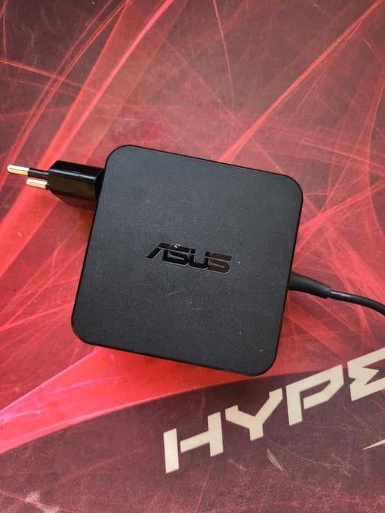 ASUS W15-065N1B Original Adaptor 19V, Enlèvement ou Envoi, Utilisé