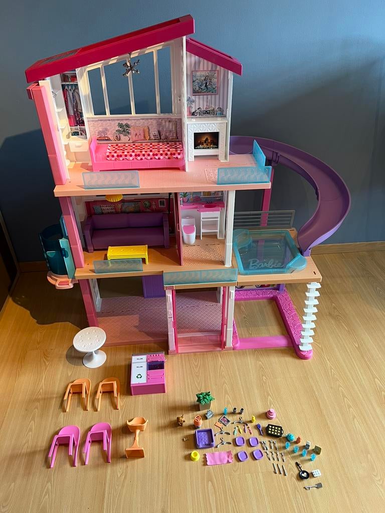 Barbie House - Maison de rêve avec accessoires, Enlèvement, Comme neuf, Accessoires