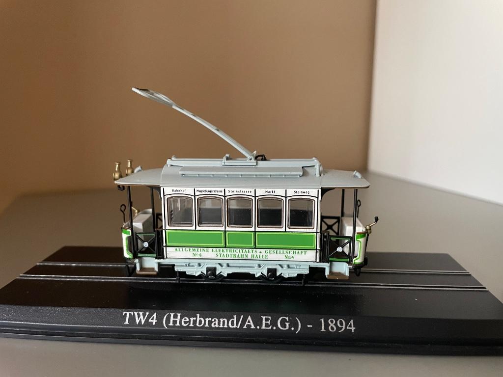Atlas Editions miniatuurtram - Model TW4 Herbrand AEG, Ophalen of Verzenden