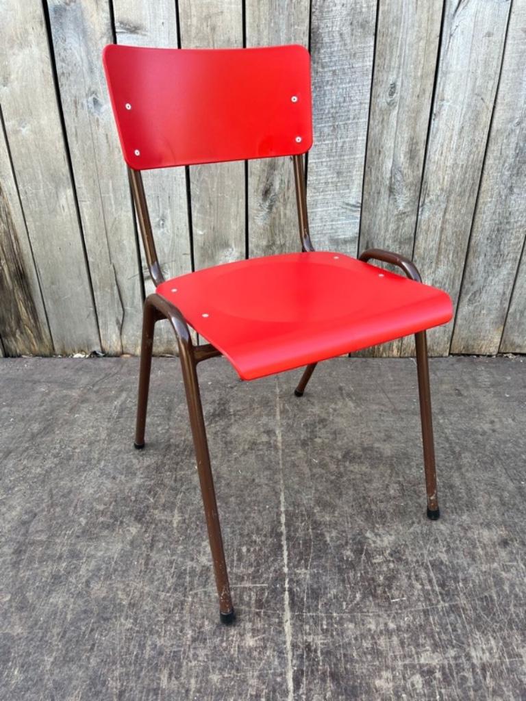upcycled stapelstoel – Polly ( groot aantal mogelijk ), Enlèvement ou Envoi, Autres couleurs, Métal, Comme neuf