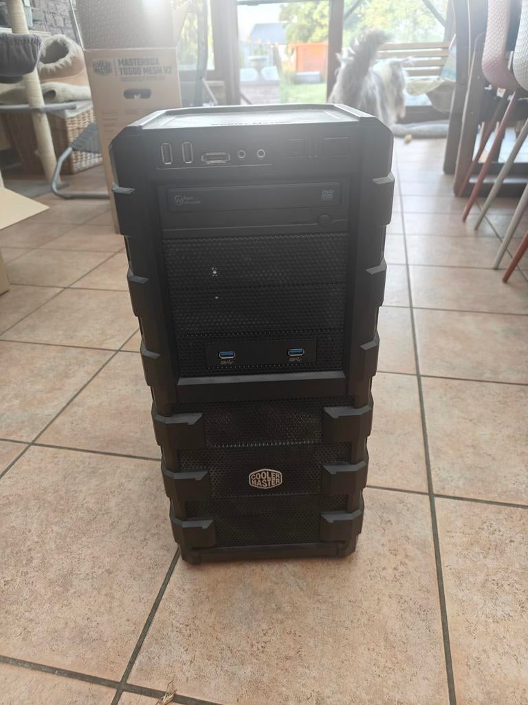 Pc gamer, Computers en Software, Ophalen, Le pc est monté avec différentes marques, Zo goed als nieuw, 2 TB