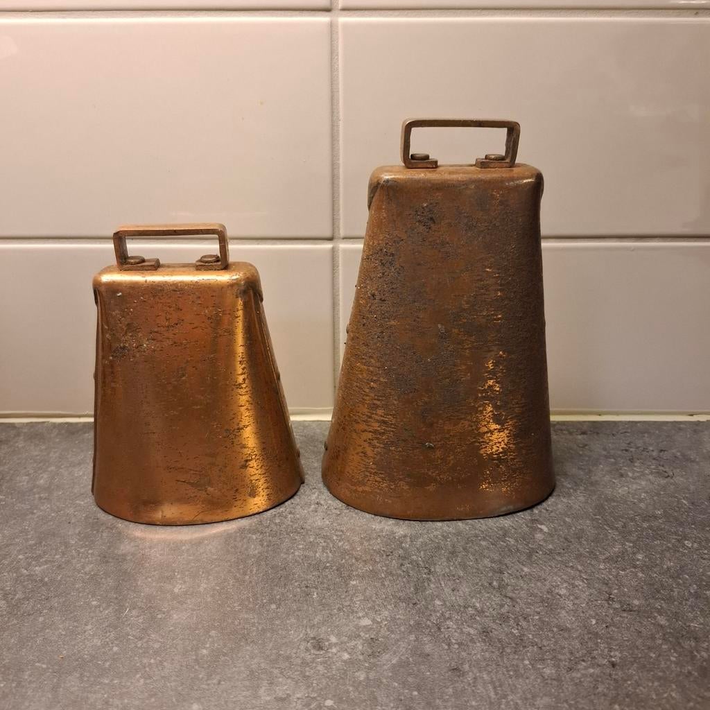 2 cloches vintage des années 1950 pour votre batterie, Musique & Instruments, Enlèvement ou Envoi
