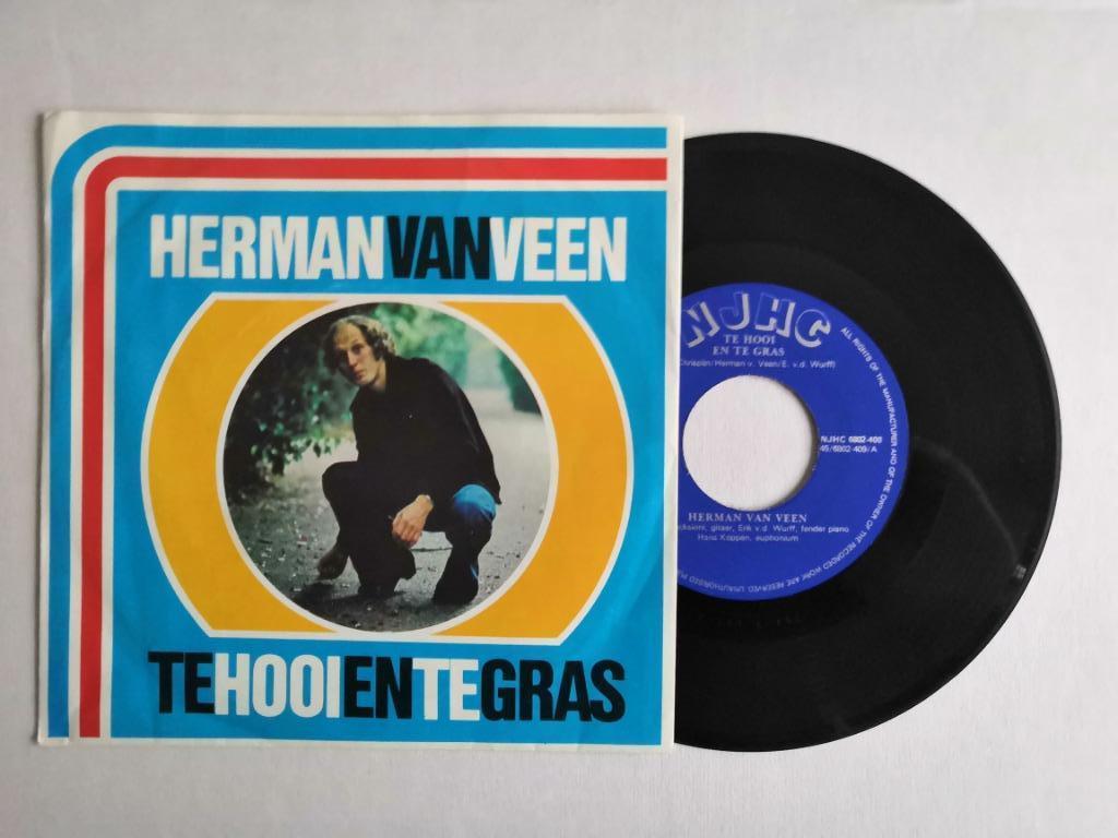 HERMAN VAN VEEN - Te hooi en te gras (45), Enlèvement ou Envoi, Comme neuf, En néerlandais