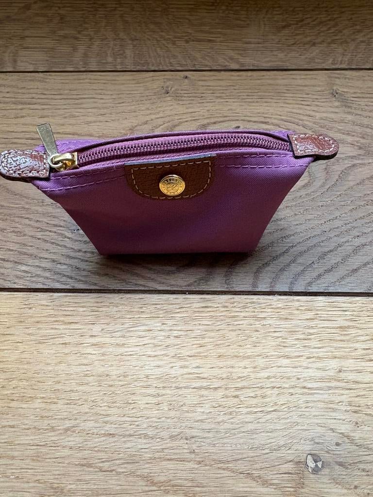 Longchamp etui paars kunststof, Handtassen en Accessoires, Toilettassen, Ophalen of Verzenden, Zo goed als nieuw, Paars