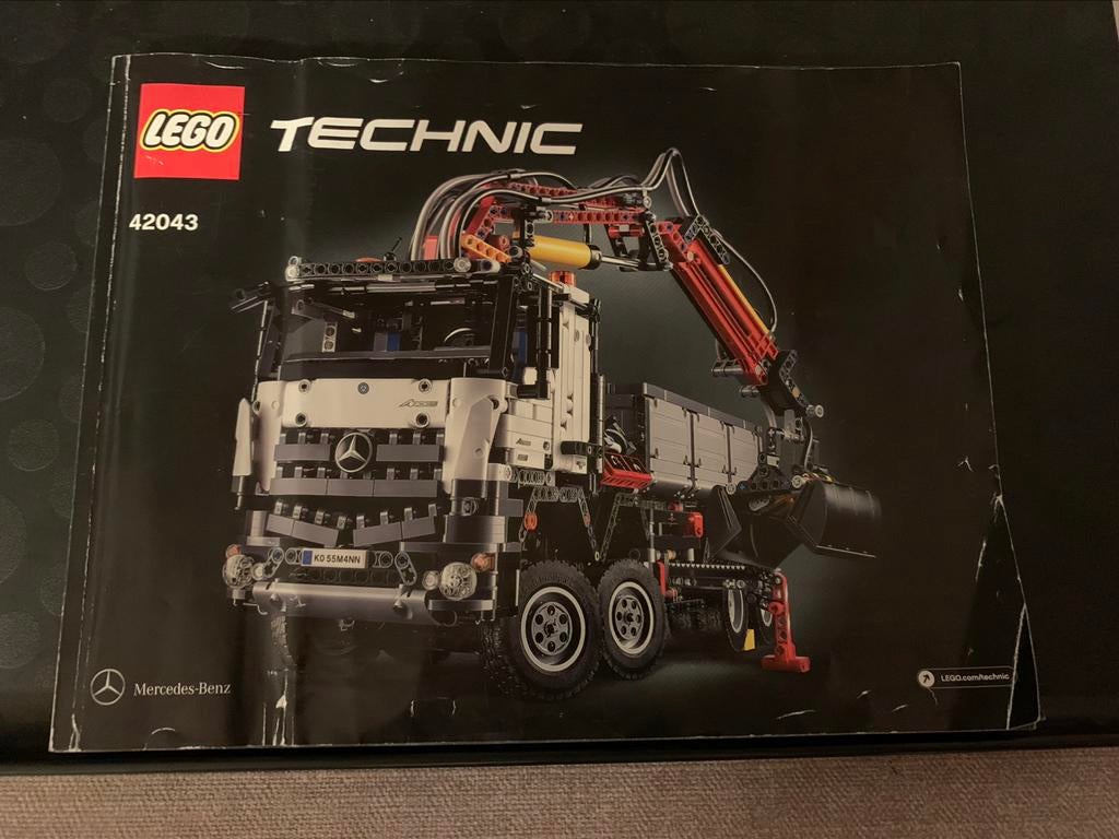 Lego Technic handleiding Nr 42043 (gebruikte staat), Enfants & Bébés, Enlèvement ou Envoi, Utilisé, Briques en vrac, Lego
