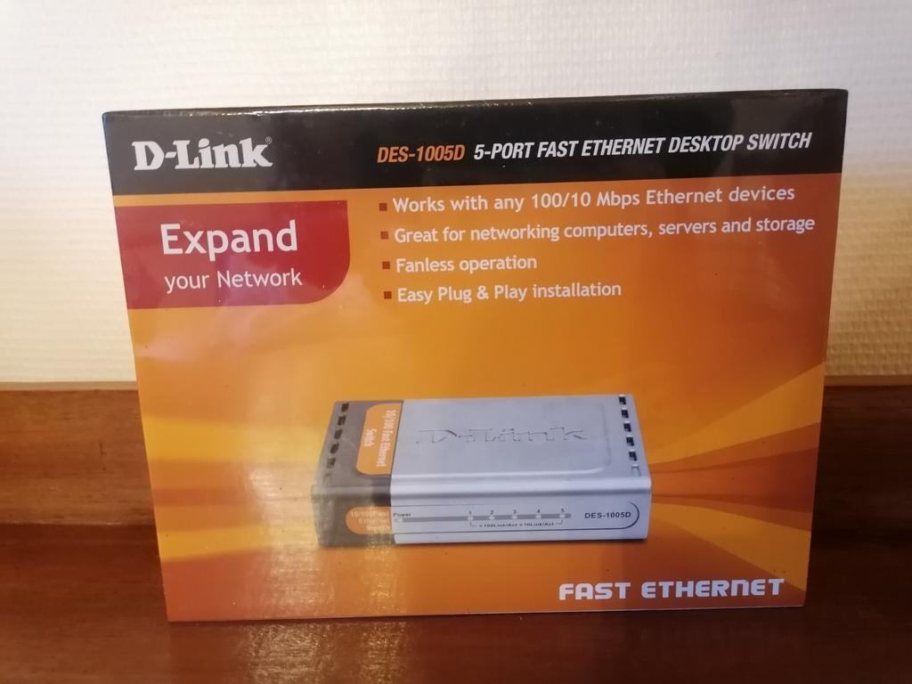 D-Link DES-1005D 5-poorts Ethernet switch, doos in plastic, Informatique & Logiciels, Enlèvement