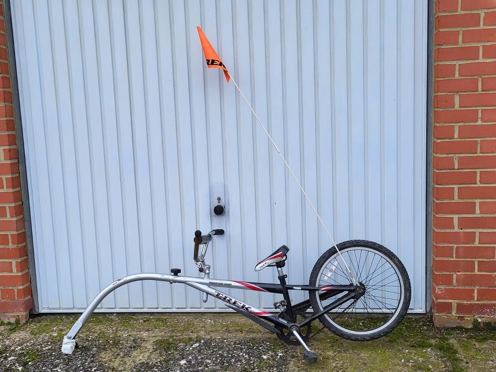Vélo suiveur Trek, Enlèvement, Vélo suiveur