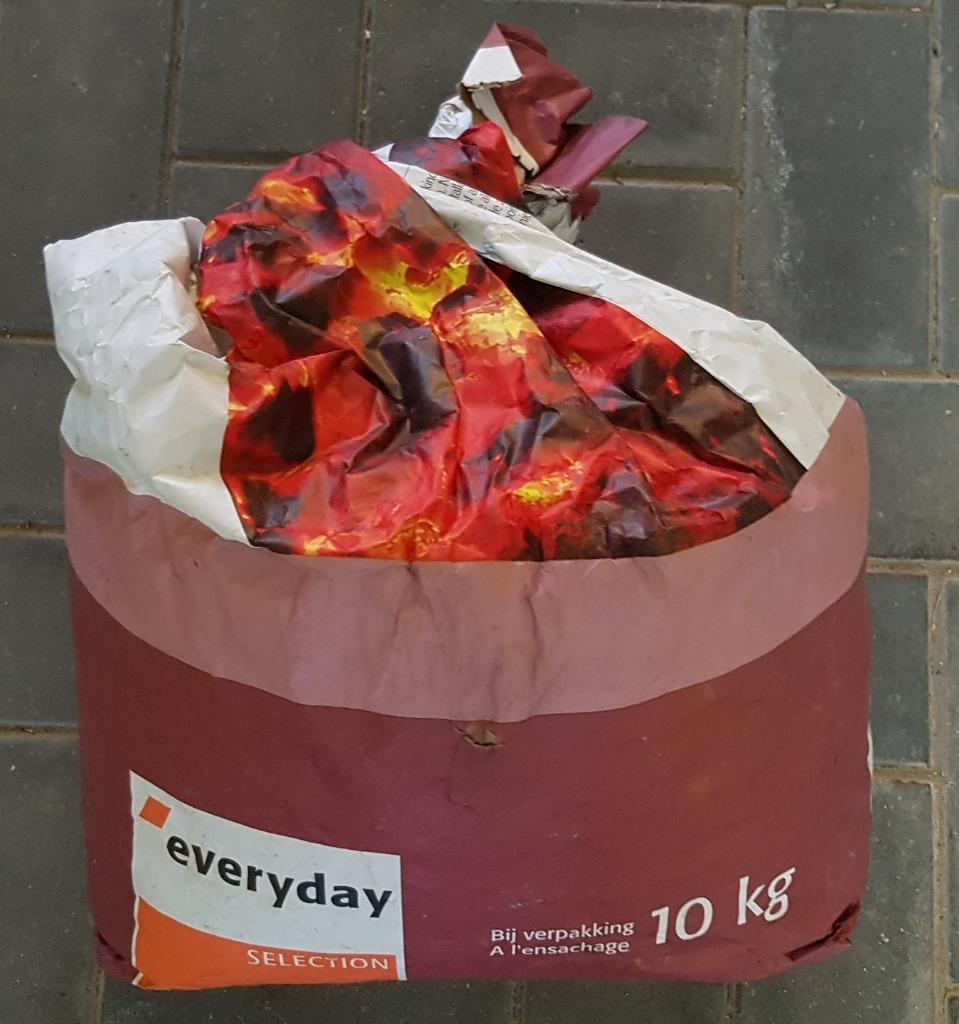 6kg houtskool (overschot), Enlèvement, Neuf