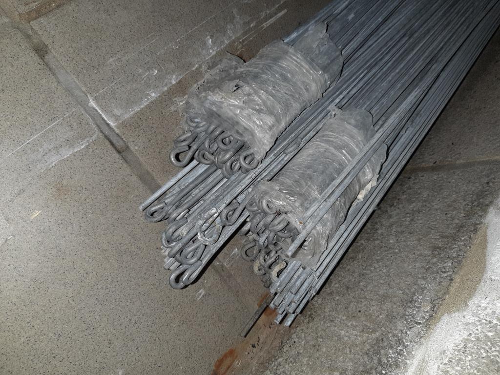 Ophangdraad met oog, 3m, PLAGYP, voor plafonds, Bricolage & Construction, Enlèvement, Neuf, 250 mm ou plus, Autres types