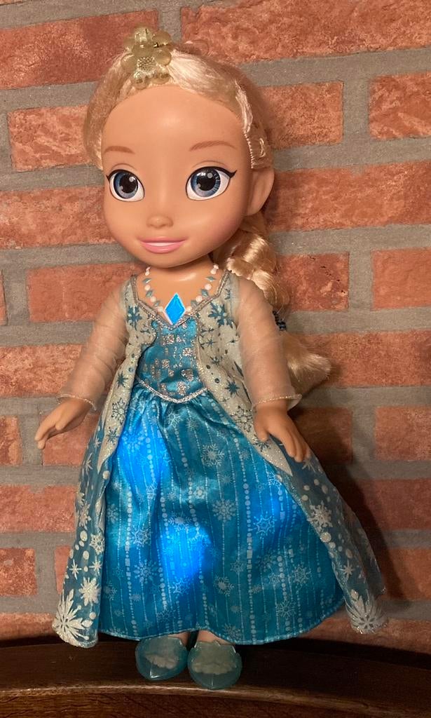 Frozen zingende Elsa met lichtjes+puzzeltje., Ophalen of Verzenden, Gebruikt, Overige typen