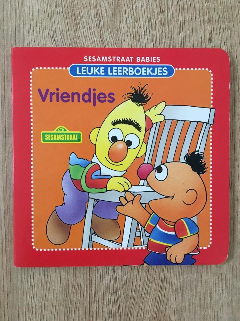 Eerste boekjes, kartonboekjes en leesmateriaal, Boeken, Ophalen of Verzenden, Gelezen